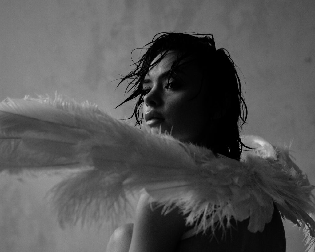 Wrené shares new narrative music video ‘No Skin Against the Wind’