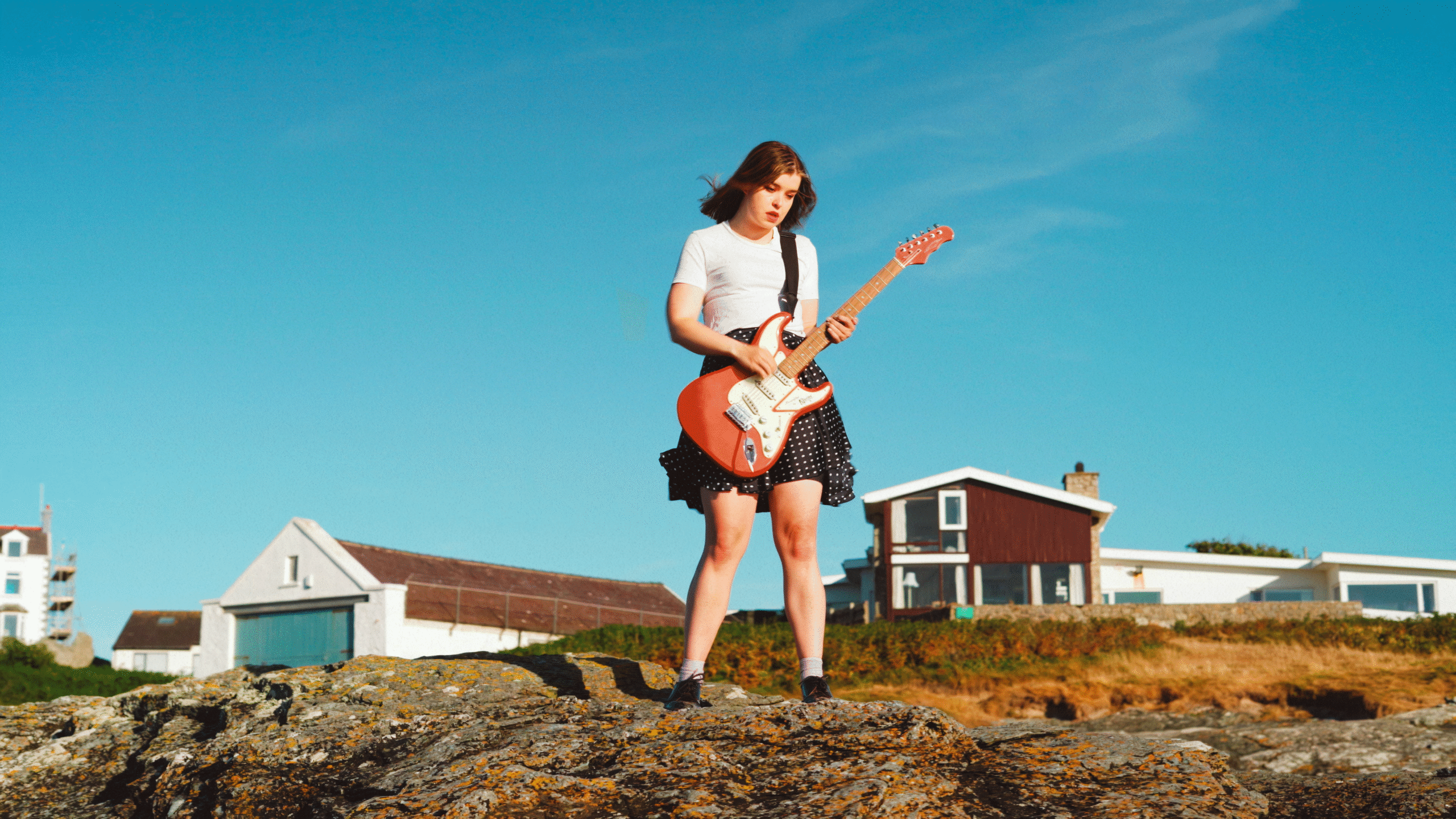 Read more about the article False Advertising lament lost opportunity and the end of summer with new single ‘The Sorry Window’