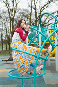 Read more about the article Natalie Holmes drops new single/music video ‘Alone Time’
