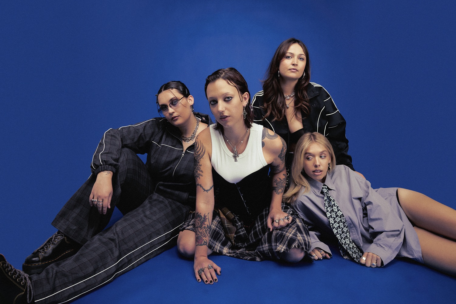 You are currently viewing Teen Jesus & The Jean Teasers release new single ‘BAIT’
