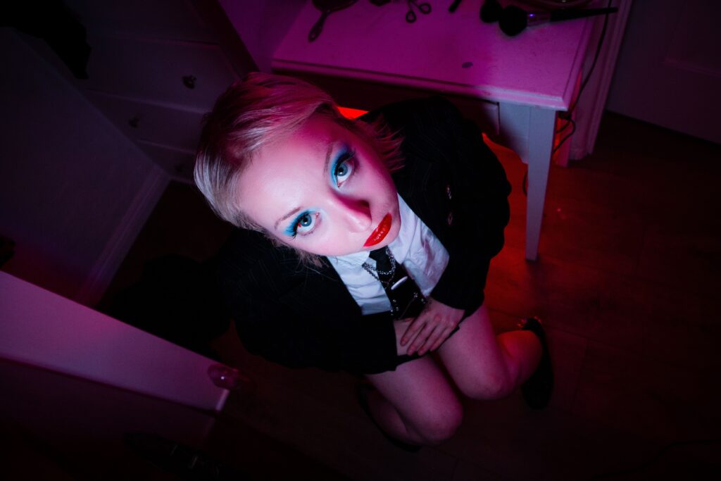 Kit Major unleashes campy punk chaos with new single ‘Teenage Wannabe’
