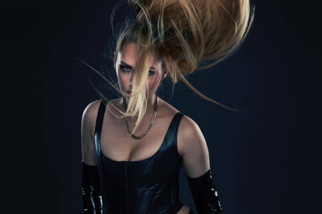 Lily Löwe unleashes dark rock anthem ‘Haunted House’