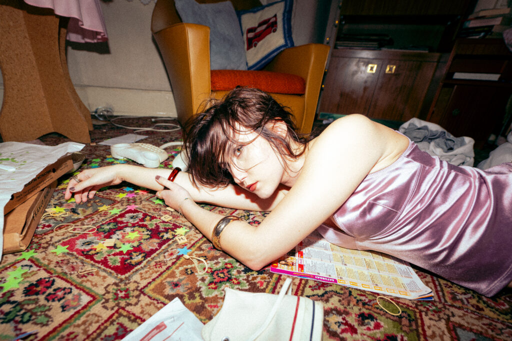 Hannah Grae unleashes fierce new track ‘Bitch’
