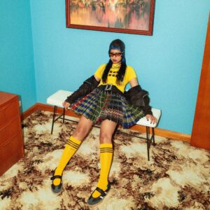 Read more about the article Ecca Vandal shares new single & video ‘MOLLY’