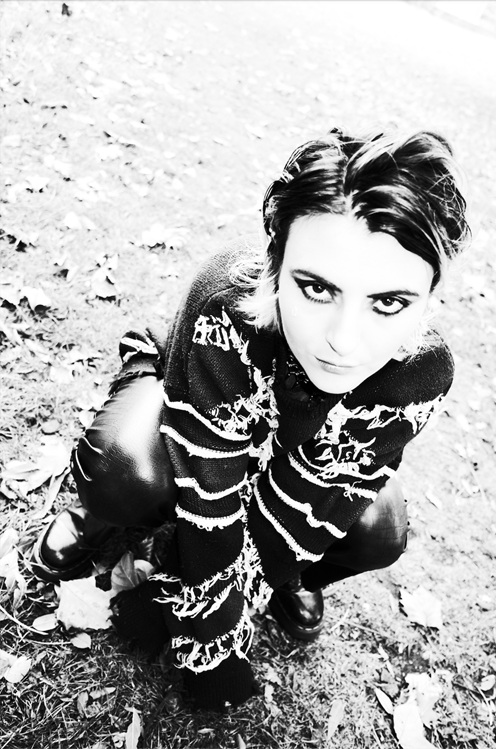 You are currently viewing Marta Vega shines on new single ‘Chemtrails’