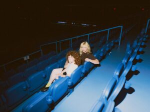 Read more about the article Girl Tones end the year in euphoria on new release ‘Leave The City’