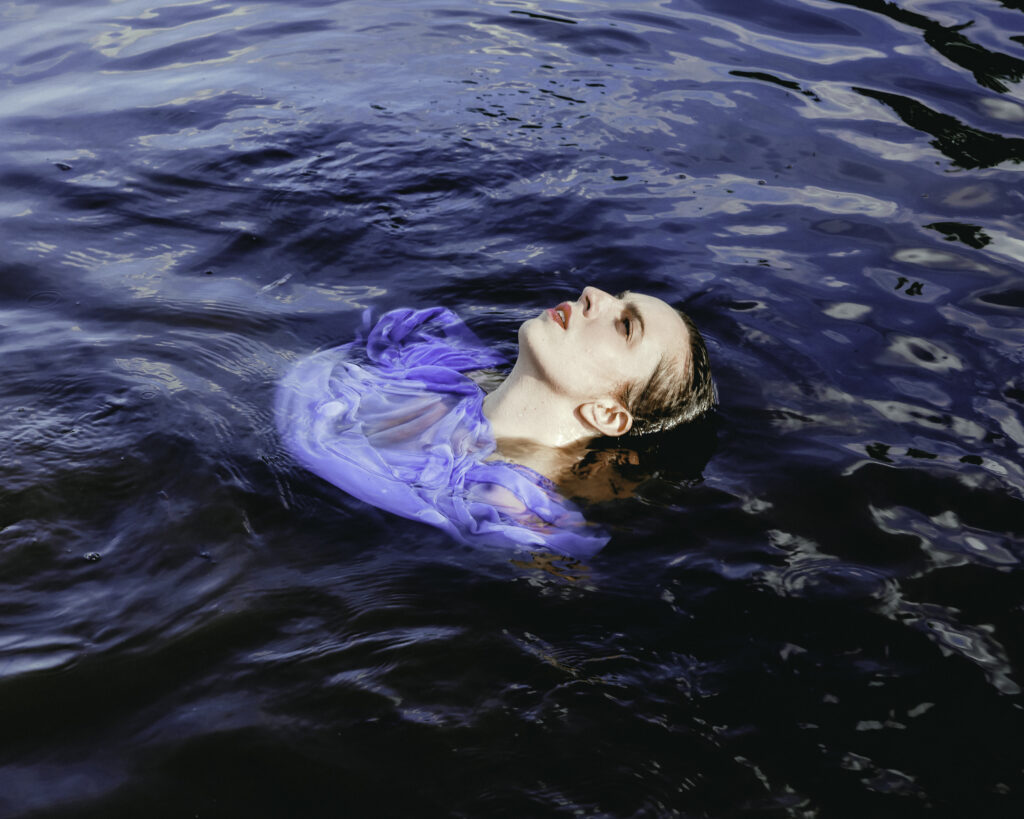 Jasmine Power bursts into the new year with ‘Leap’