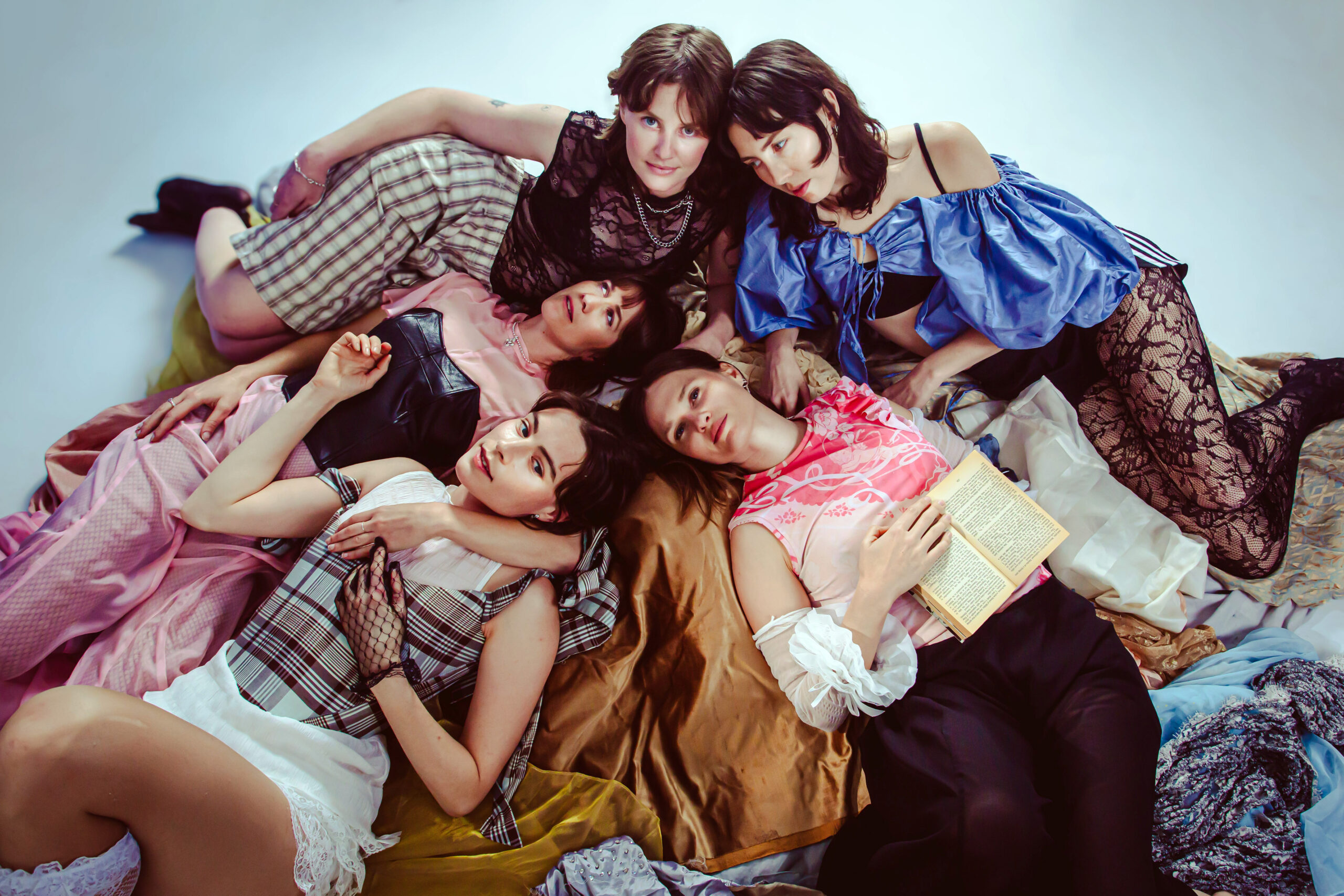 Read more about the article Mega Fäuna share dynamic opener for 2026 in ‘heartbeat’