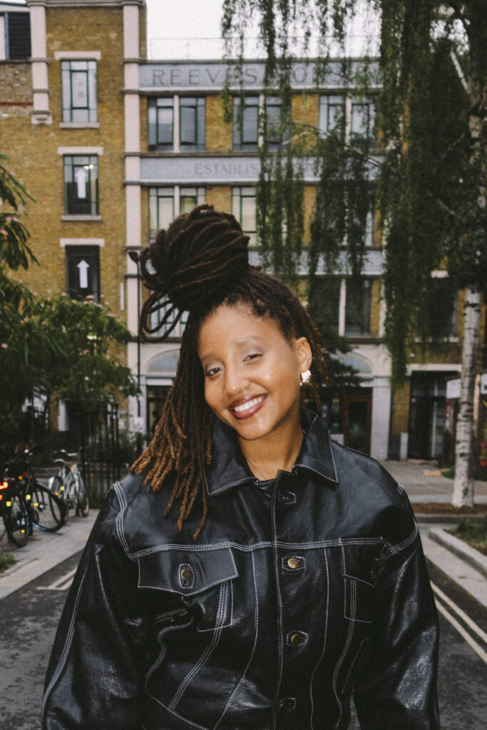 Ni Maxine confronts identity and belonging in new single ‘Mother’s Arms’