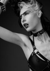 Read more about the article Mango In Euphoria releases new single ‘ARM CANDY’