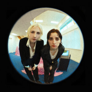 Read more about the article Saint Sappho return with new single ‘Shoulder To Shoulder’