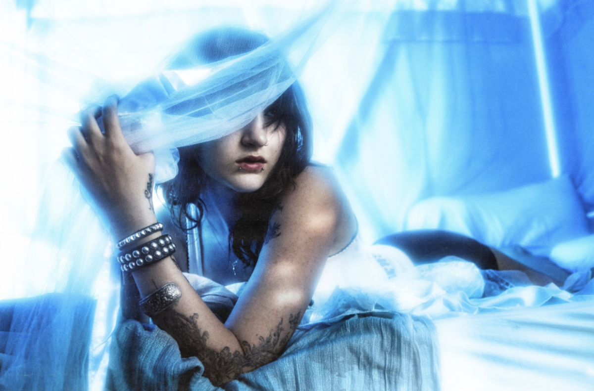 Read more about the article Forest wades through ‘Prosthetic Stars’