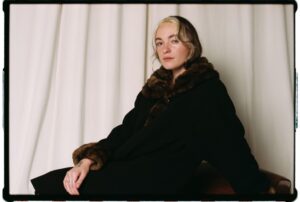 Read more about the article néomí returns with her soul-stirring new single ‘Didn’t I’