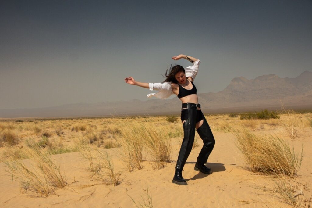 talker shares tremolo-soaked desert anthem, ‘Gold Rush’