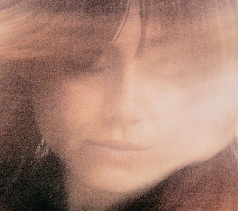 Read more about the article Molina shares shoegaze-y single ‘Golden Brown Sugar’