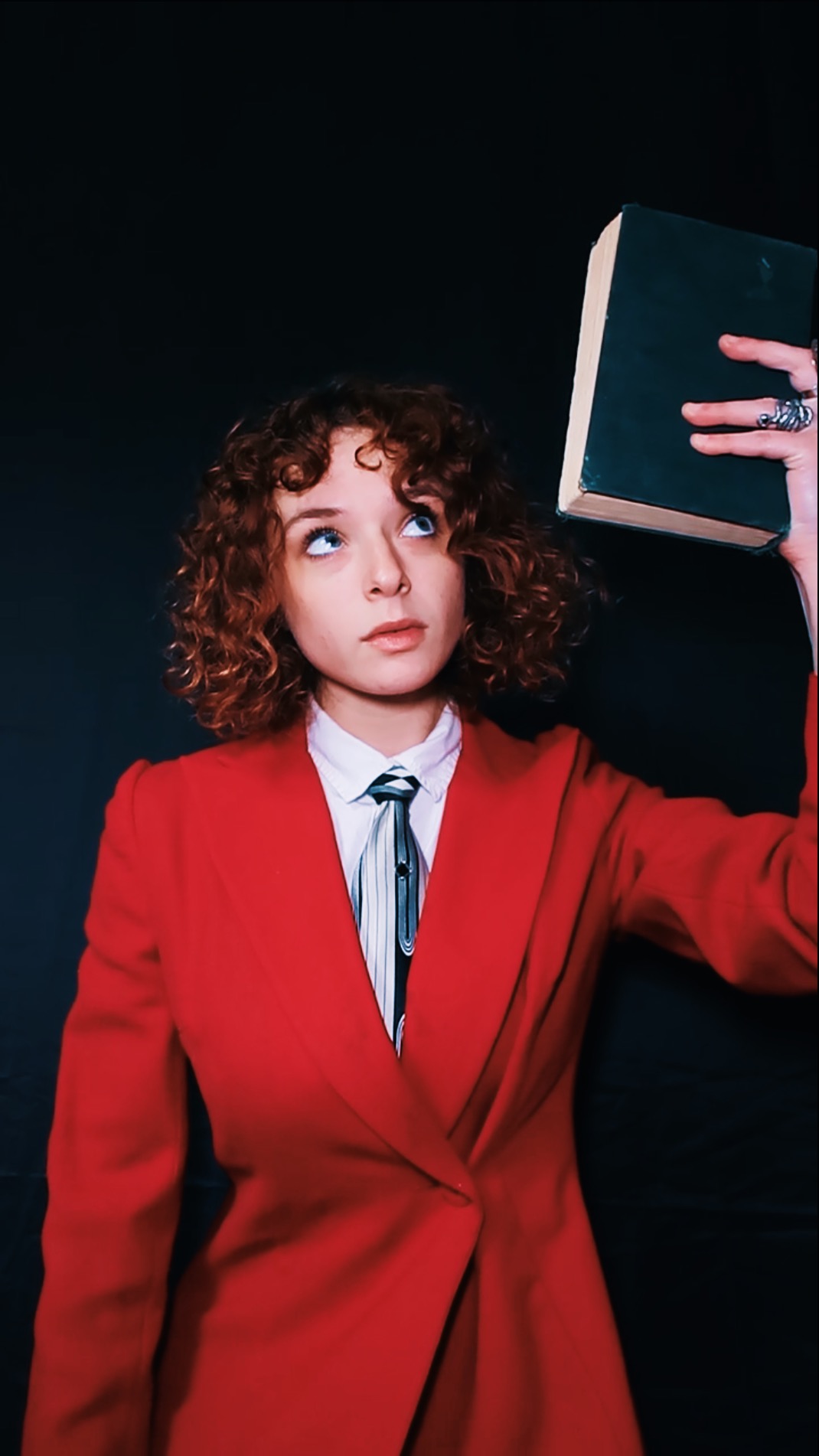 Read more about the article Earth to Eve drops sultry anthem ‘First Generation Degenerate’