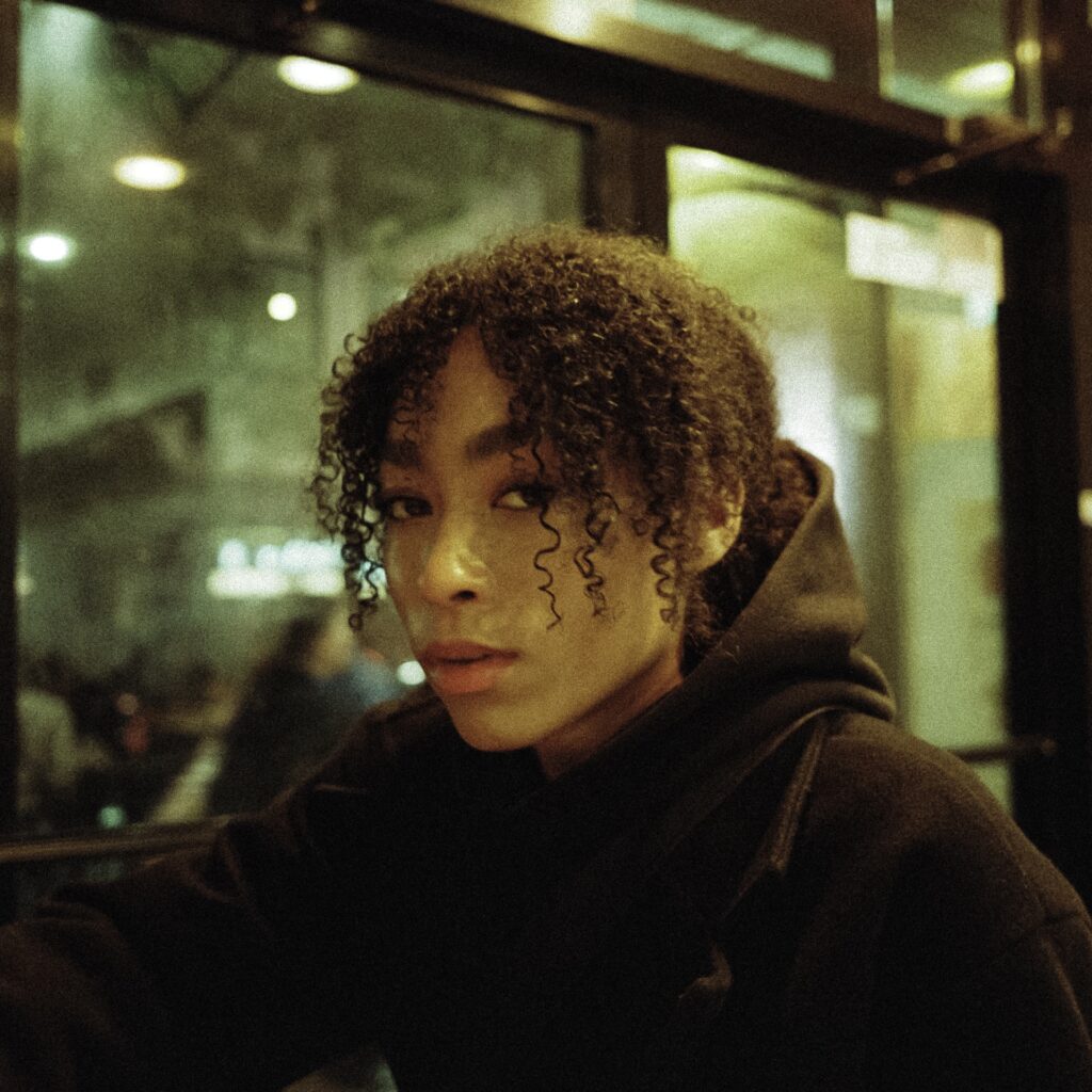 Phoenix James announces new EP alongside new single ‘Hold On’
