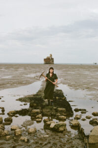 Read more about the article Austel shares her luminous new single ‘Hotel Room Window View’