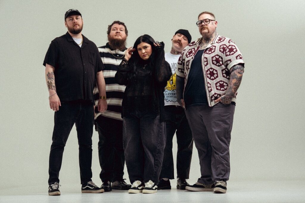 Bite The Hand share melodic new song ‘Foam’