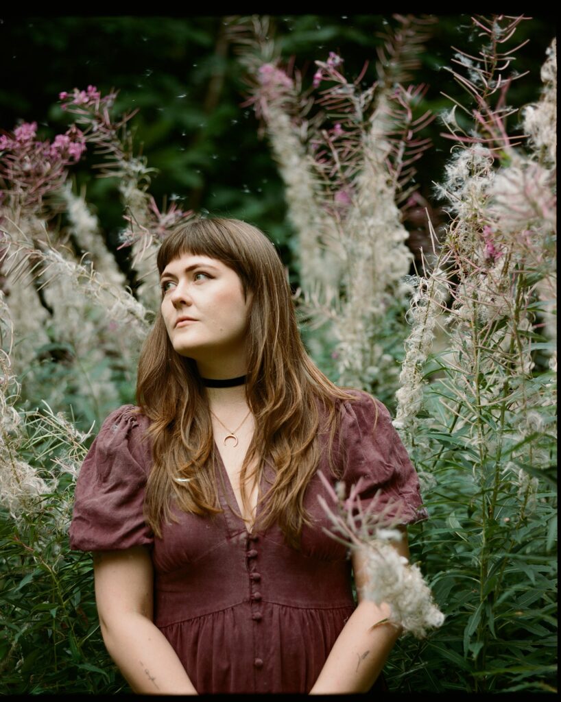 Austel shares soothing new single ‘White Linen’