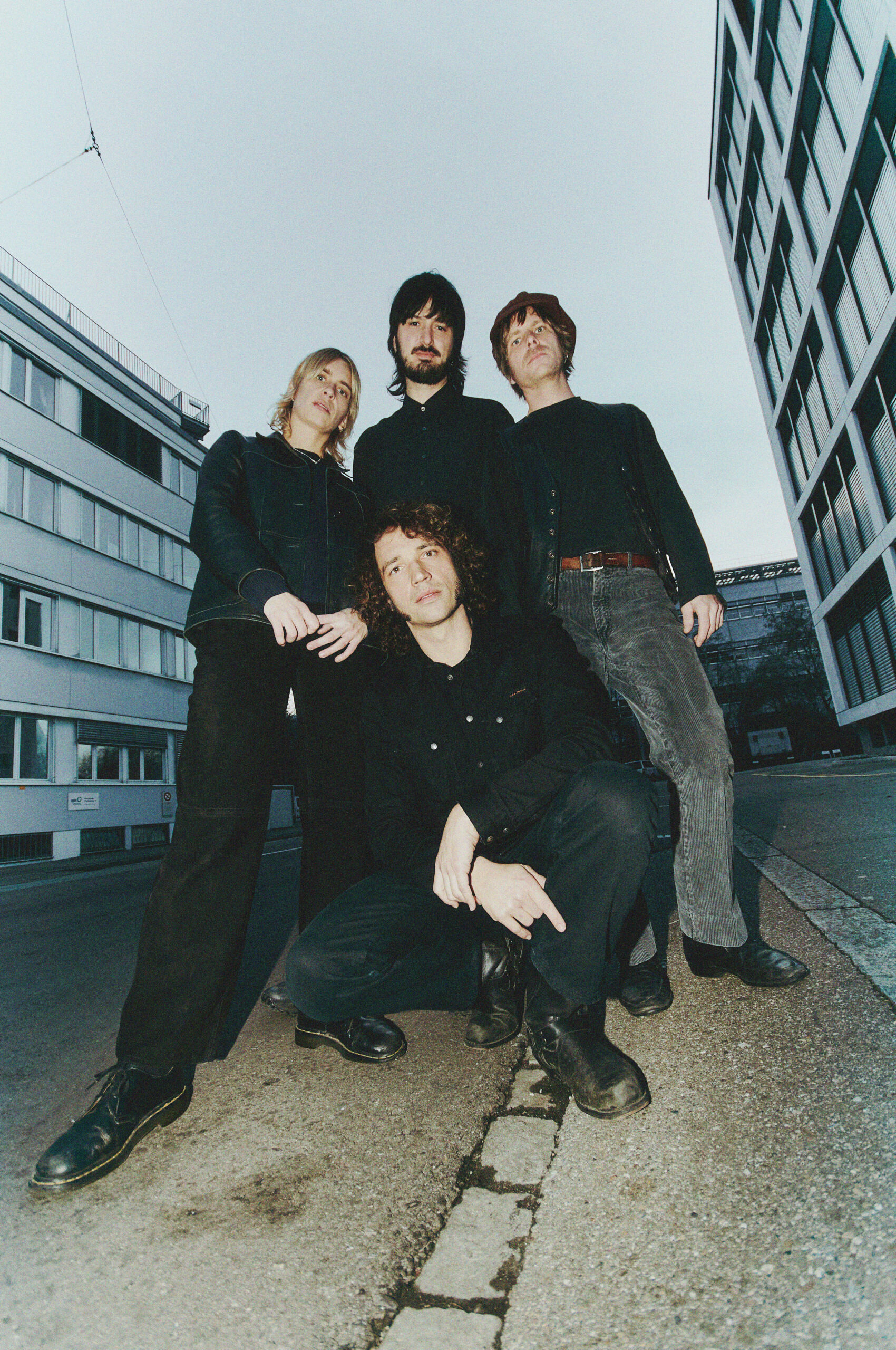 Read more about the article Annie Taylor share new single/video ‘Something Ain’t Right’