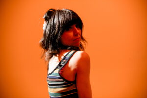 Read more about the article Ellie Heath explores growth and vulnerability through reflective indie pop on ‘Sick of Myself’