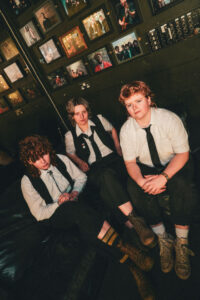 Read more about the article Shark School return with searing new single ‘5AM’