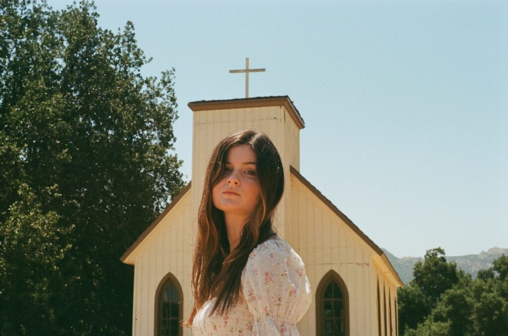 Queen Anne releases new single ‘Baby Girl (likes to lie)’
