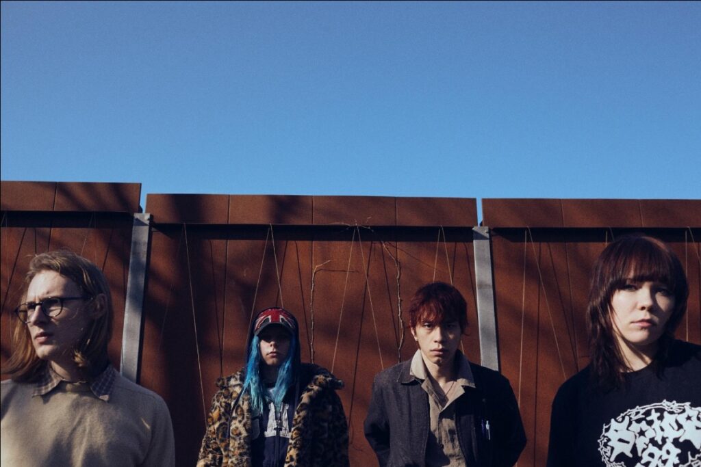 Clutter release new single/video ‘GirlVsHeart’
