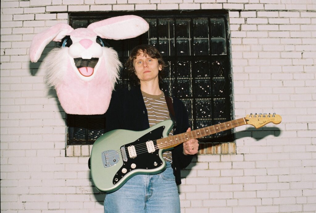 Tory Silver shares new single/video ‘Boy Disco’