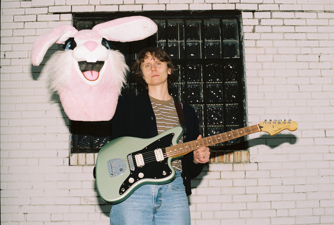 Read more about the article Tory Silver shares new single/video ‘Boy Disco’