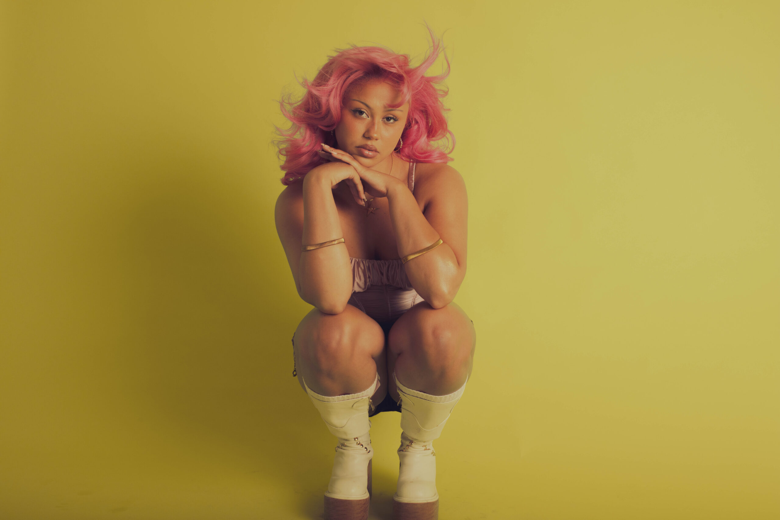 Read more about the article Nia Chennai delivers a sassy slice of R&B on ‘It’s Not Me. (Don’t Worry, Darling)’
