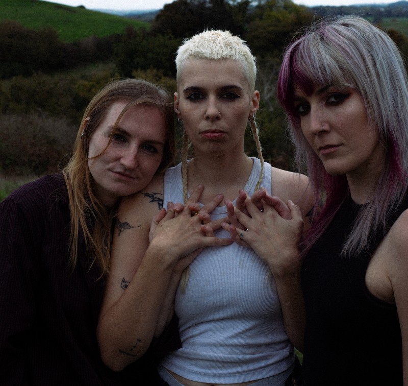 Read more about the article Getting To Know… HAWXX