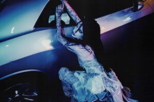 Read more about the article DeathbyRomy enters a ‘Manic Dream’ on electrifying new single & music video  
