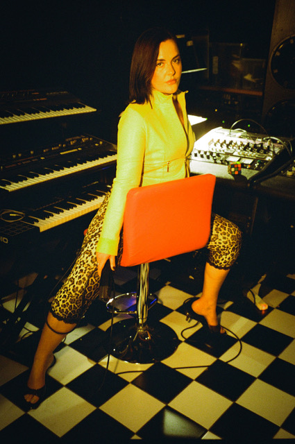 Read more about the article Liv East captivates with seductive new single ‘Fever Dream’