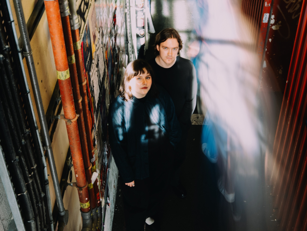 atmos bloom’s ‘Plain Sailing’ shines with sunlit optimism