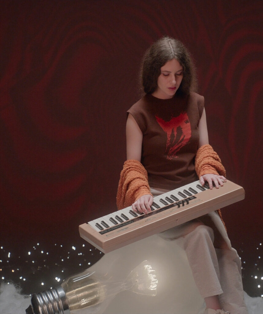 Jasmin Stone creates a retro-futuristic dream on ‘Faceless’