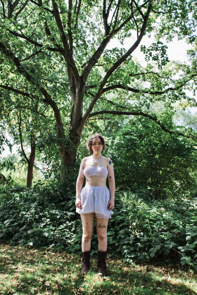 Daisy Harris celebrates a different kind of love on ‘Spoon Song’